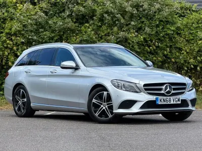 Used Mercedes C220 Premium Plus 194 HP (142 kW) 2018 Silver Estate
