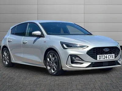 Used Ford Focus ST-Line 123 HP (90 kW) 2024 Silver Hatchback