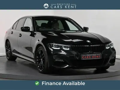 Begagnad BMW 330e M Sport 2021 Svart Sedan
