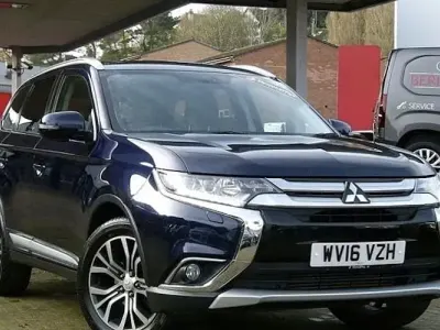 Used Mitsubishi Outlander 150 HP (110 kW) 2016 Blue SUV