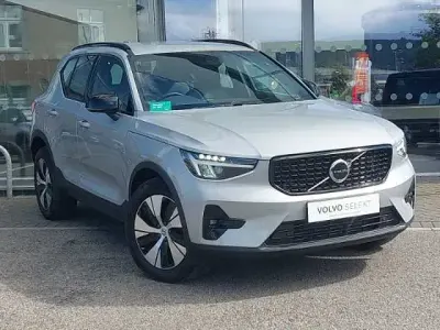 Used Volvo XC40 Plus 211 HP (155 kW) 2023 Silver SUV