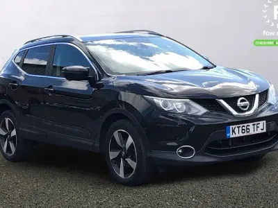 Used Nissan Qashqai N-Connecta 116 HP (85 kW) 2017 Black SUV
