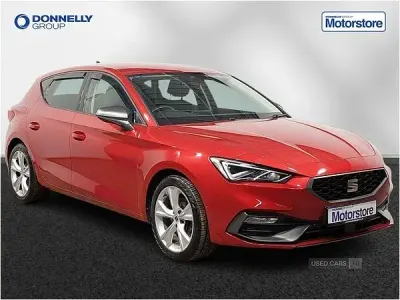 Usado Seat Leon FR 110 HP (80 kW) 2022 Vermelho Citadino