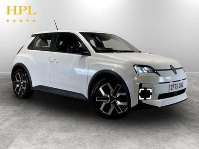 New Renault 5 E-Tech Evolution 89 kW (122 HP) 2025 White Hatchback