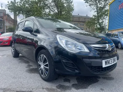 Begagnad Vauxhall Corsa 2013 Svart Halvkombi