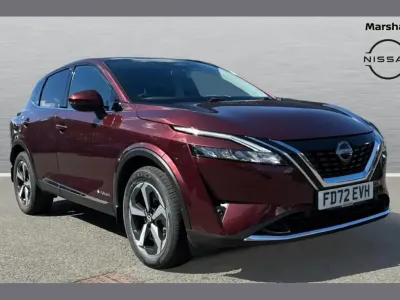 Used Nissan Qashqai N-Connecta 190 HP (139 kW) 2022 Red SUV