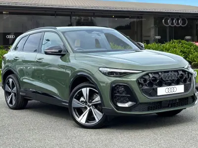 New Audi Q5 Black Edition 2026 Green SUV