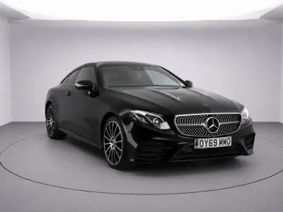Gebraucht Mercedes E220 AMG line 194 PS (142 kW) 2019 Schwarz Coupé
