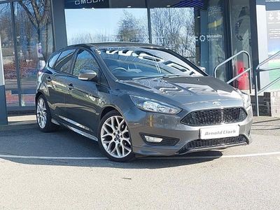 Used Ford Focus ST-Line 120 HP (88 kW) 2017 Grey Hatchback
