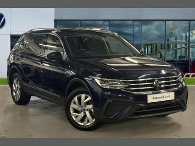 Second-hand VW Tiguan Allspace Life 150 CP (110 kW) 2023 Albastru SUV