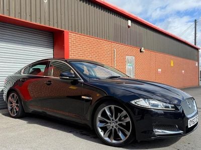 Begagnad Jaguar XF Portfolio 2012 Svart Sedan