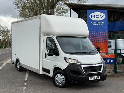 Used Peugeot Boxer 130 HP (95 kW) 2018 White Van
