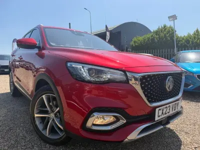Used MG HS Excite 162 HP (119 kW) 2023 Red SUV