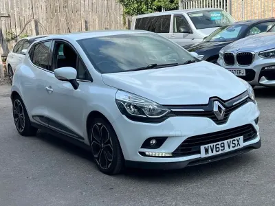 Used Renault Clio Iconic 2019 White Hatchback