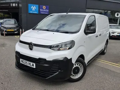 Używany Citroën Dispatch 118 KM (86 kW) 2025 Biały Minivan