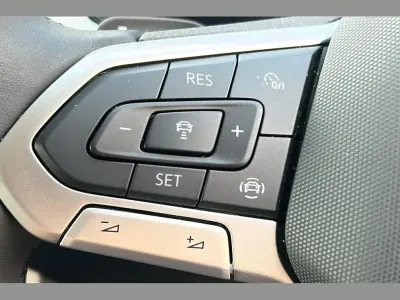 Begagnad VW T-Roc Cabriolet Match 147 HK (108 kW) 2025 Vit SUV