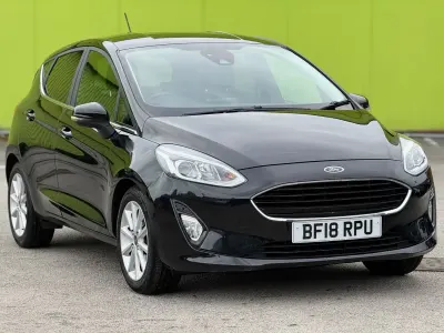 Używany Ford Fiesta Titanium 2018 Czarny Hatchback