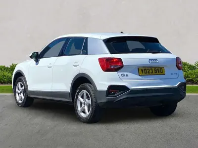 Used Audi Q2 Business 110 HP (80 kW) 2023 White SUV