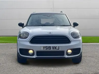 Usado Mini Cooper Countryman Classic 134 CV (98 kW) 2019 Blanco SUV