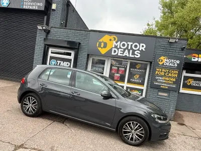 Używany VW Golf VII SE 115 KM (84 kW) 2017 Szary Hatchback