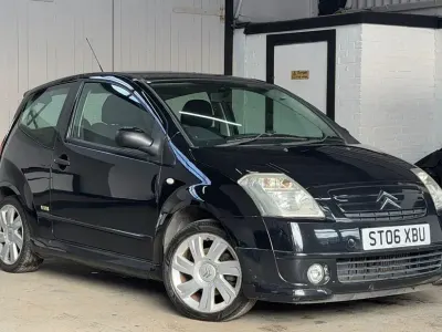 Usado Citroën C2 VTR Sport 109 CV (80 kW) 2006 Negro Utilitario