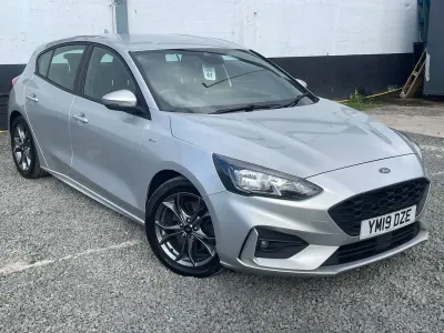 Begagnad Ford Focus ST-Line 150 HK (110 kW) 2019 Silver Halvkombi