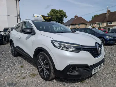 Used Renault Kadjar Signature 130 HP (95 kW) 2016 White SUV