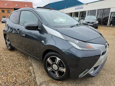 Used Toyota Aygo x-press 69 HP (50 kW) 2015 Grey Hatchback
