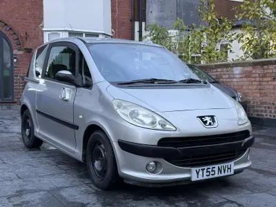 Used Peugeot 1007 75 HP (55 kW) 2005 Grey MPV