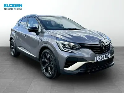 Używany Renault Captur Engineered 143 KM (105 kW) 2024 Szary SUV