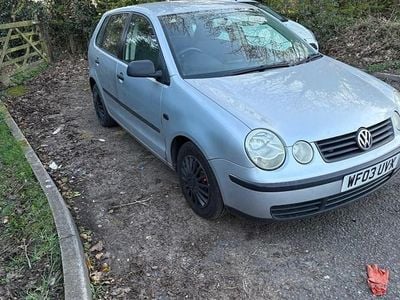 Used VW Polo S 75 HP (55 kW) 2003 Silver Hatchback