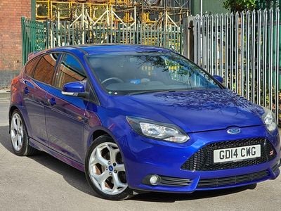 Used Ford Focus ST 250 HP (183 kW) 2014 Blue Hatchback