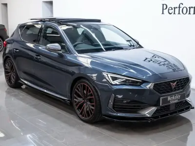 Usado Cupra Leon VZ3 2024 Gris Utilitario