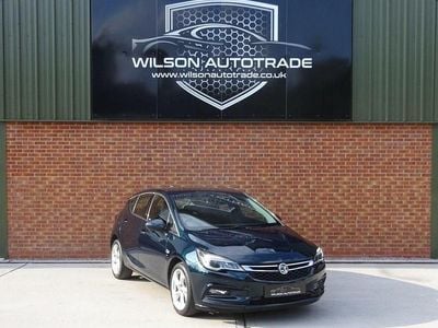 Used Vauxhall Astra SRi 150 HP (110 kW) 2018 Green Hatchback