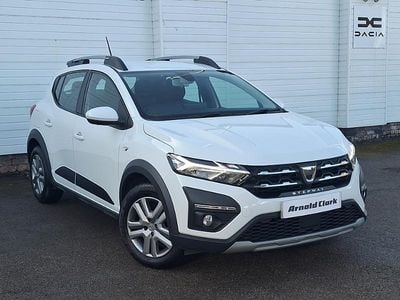 Used Dacia Sandero Comfort 91 HP (66 kW) 2022 White Hatchback