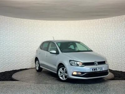 Usado VW Polo Match 90 HP (66 kW) 2016 Prateado Citadino