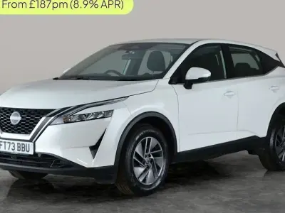 Used Nissan Qashqai Acenta Premium 140 HP (102 kW) 2023 White SUV