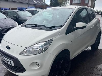 Used Ford Ka Zetec 69 HP (50 kW) 2016 White Hatchback
