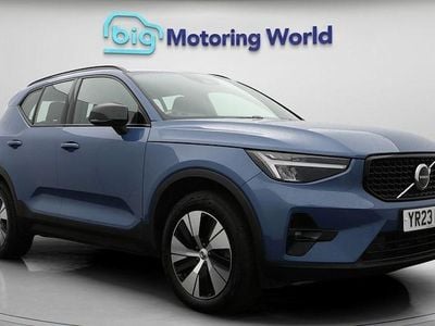 Begagnad Volvo XC40 Plus 211 HK (155 kW) 2023 Blå SUV