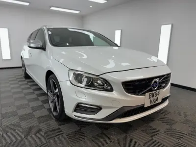 Used Volvo V60 R-Design 180 HP (132 kW) 2025 White Estate