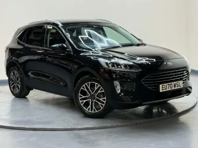 Usado Ford Kuga Titanium 120 HP (88 kW) 2020 Preto SUV