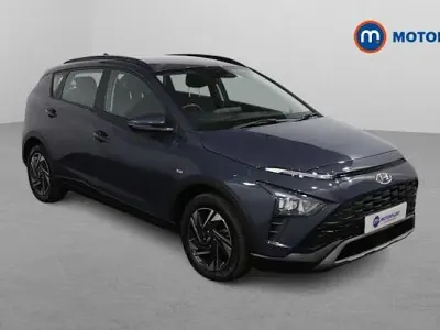 Begagnad Hyundai Bayon SE 101 HK (74 kW) 2023 Grå SUV