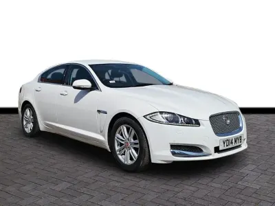 Begagnad Jaguar XF Luxury 163 HK (119 kW) 2014 Vit Sedan