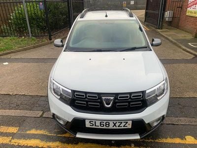 Used Dacia Sandero Essentiel 90 HP (66 kW) 2018 White Hatchback