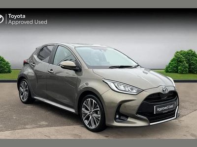 Used Toyota Yaris Hybrid 116 HP (85 kW) 2023 Titan bronze Hatchback