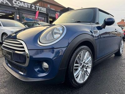 Blue Used 2014 Mini Cooper Hatch Hatchback | £5,590 (Fair price)