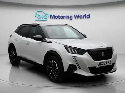 Gebraucht Peugeot 2008 GT 130 PS (95 kW) 2022 Weiß SUV