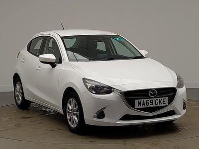 Used Mazda 2 90 HP (66 kW) 2019 White Hatchback