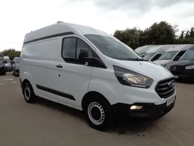 Used Ford Transit Custom 105 HP (77 kW) 2019 White Van