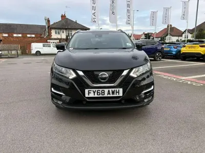 Used Nissan Qashqai N-Connecta 115 HP (84 kW) 2018 Black SUV